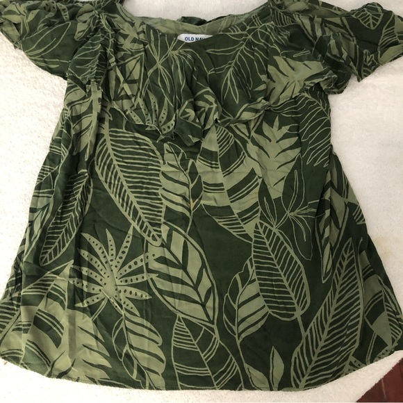 Old Navy Cold Shoulder Top Green Palm Leaf Print SZ XS - Picture 3 of 3